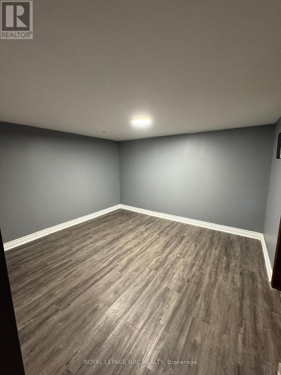 11 Richard Street, St. Catharines (Glendale/glenridge), Ontario  L2T 2E1 - Photo 16 - X13106196