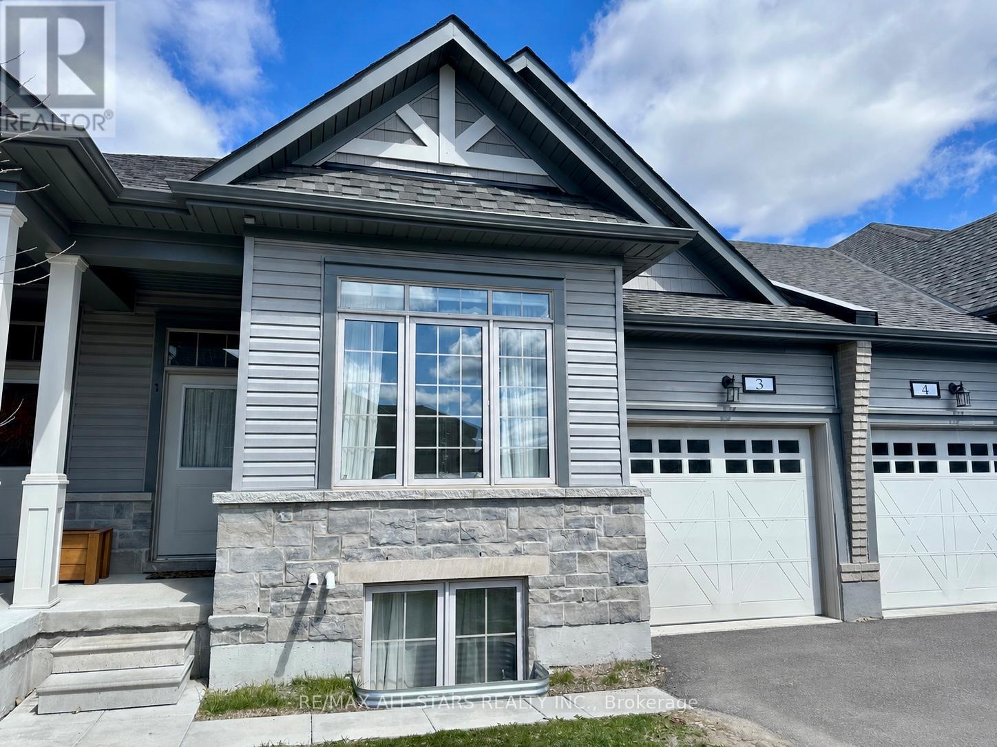 3 - 17 LAKEWOOD CRESCENT, Kawartha Lakes, Ontario