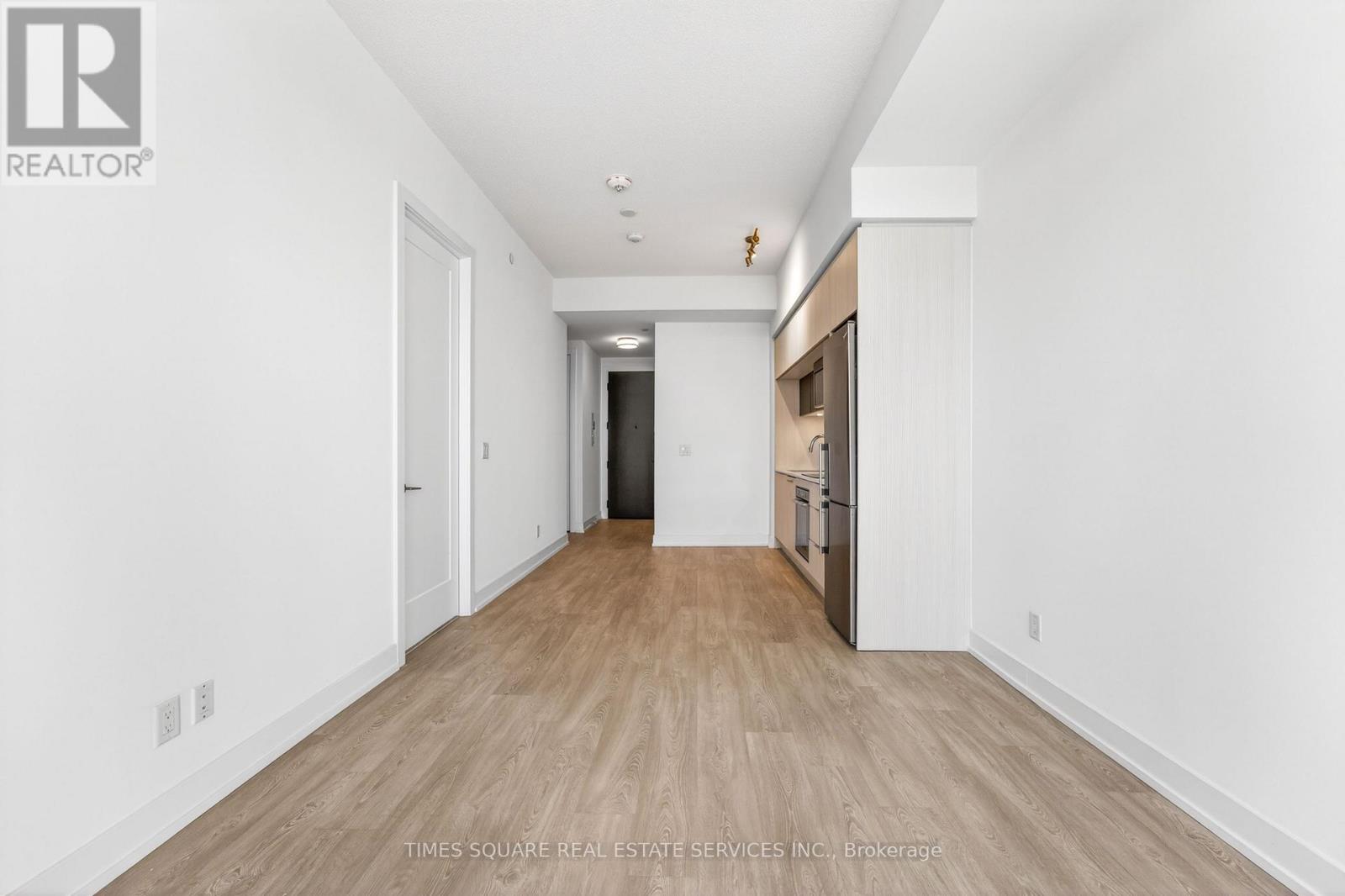 2003 - 25 Adra Grado Way, Toronto, Ontario  M2J 0H6 - Photo 5 - C13106204