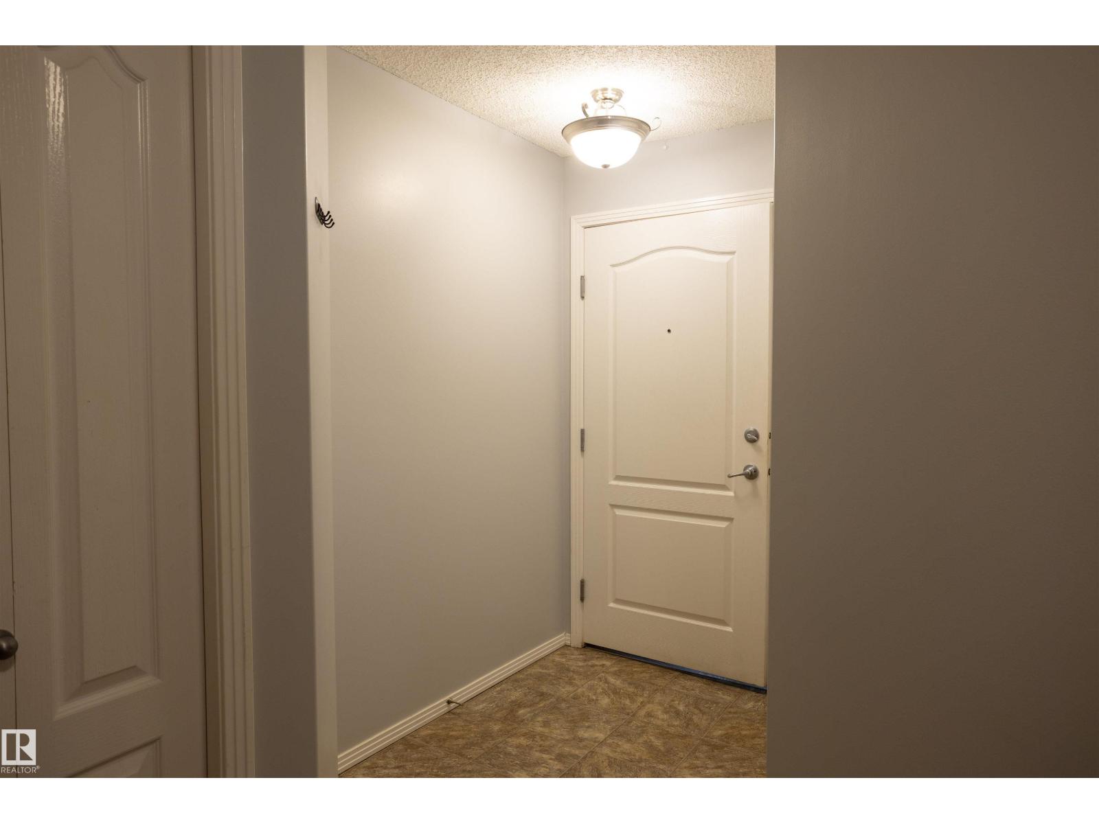 #101 2420 108 St Nw, Edmonton, Alberta  T6J 7J3 - Photo 4 - E4486762