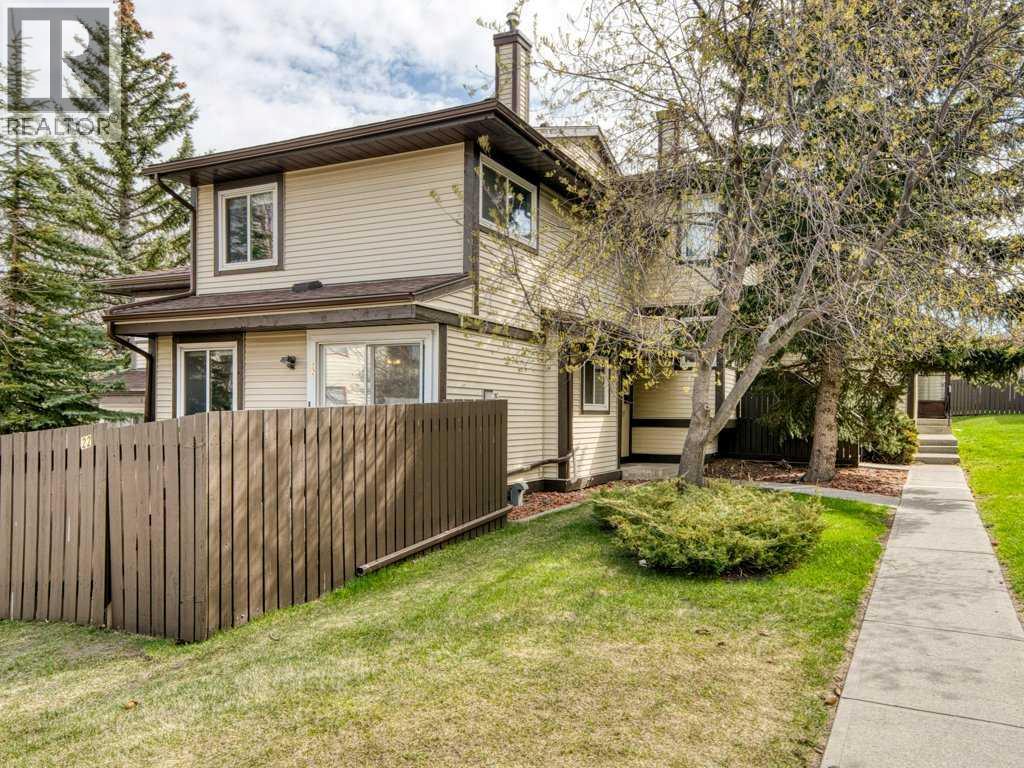 22, 115 Bergen Road NW, Calgary, Alberta