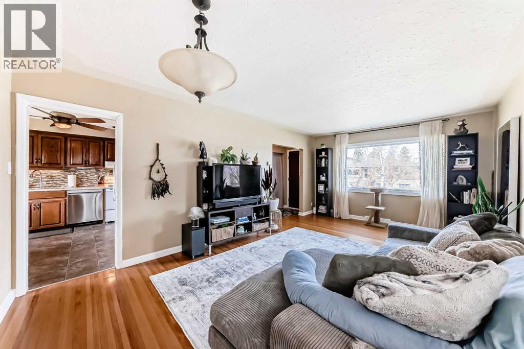815 20a Avenue Ne, Calgary, Alberta  T2n 3v8 - Photo 13 - A2307542