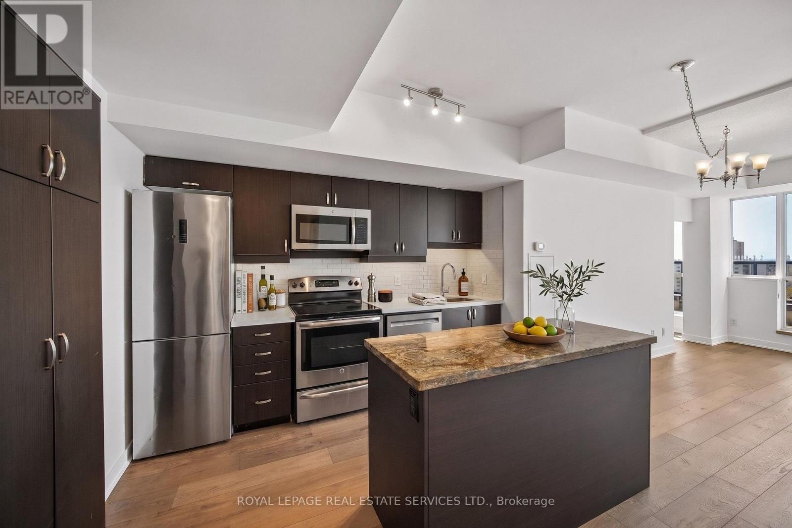 906 - 11 Superior Avenue, Toronto, Ontario  M8V 0A7 - Photo 4 - W13106184