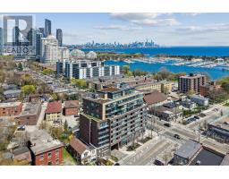 906 - 11 SUPERIOR AVENUE, Toronto, Ontario