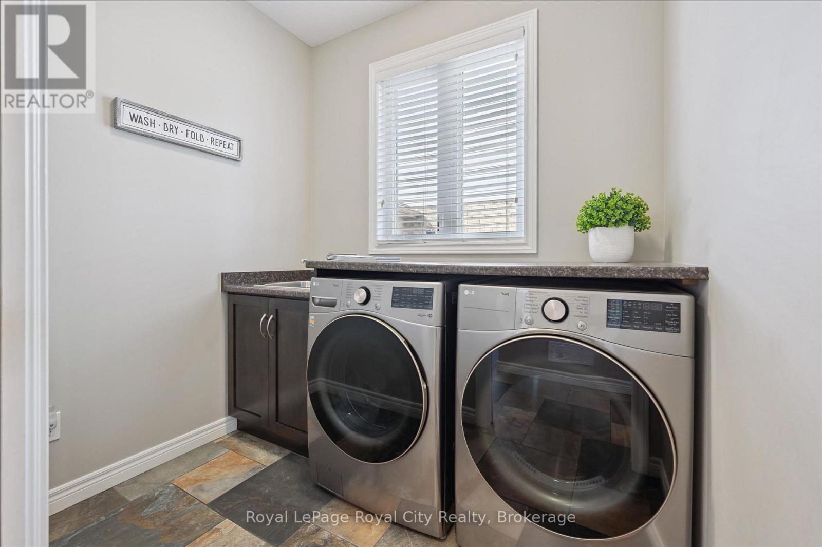 24 Popham Drive, Guelph, Ontario  N1E 0B8 - Photo 14 - X13086298