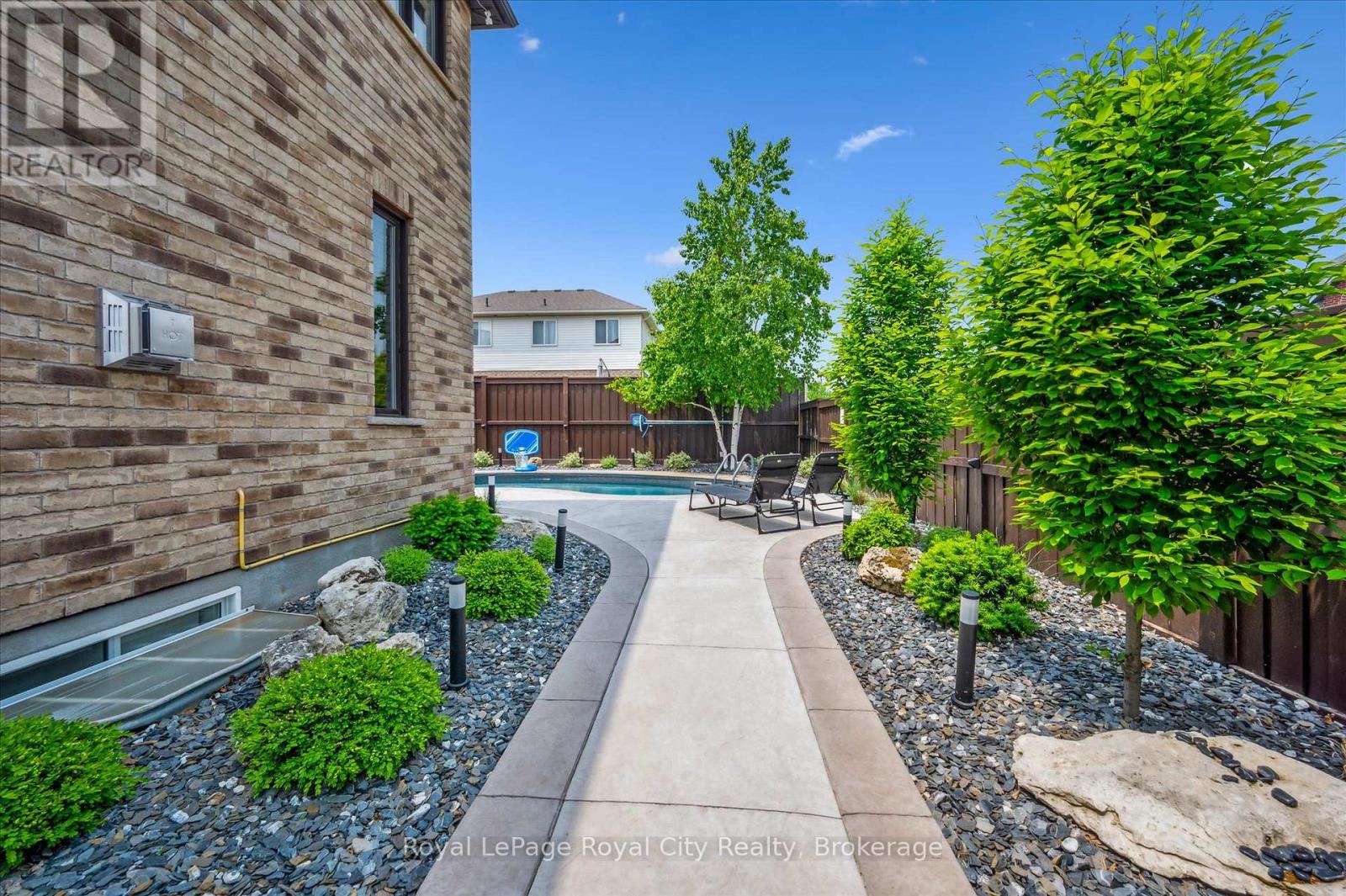 24 Popham Drive, Guelph, Ontario  N1E 0B8 - Photo 34 - X13086298