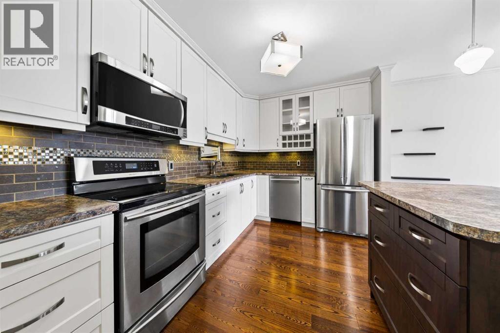 3402, 3402 Hawksbrow Point NW, Calgary, Alberta  T3G 4C9 - Photo 4 - A2307044