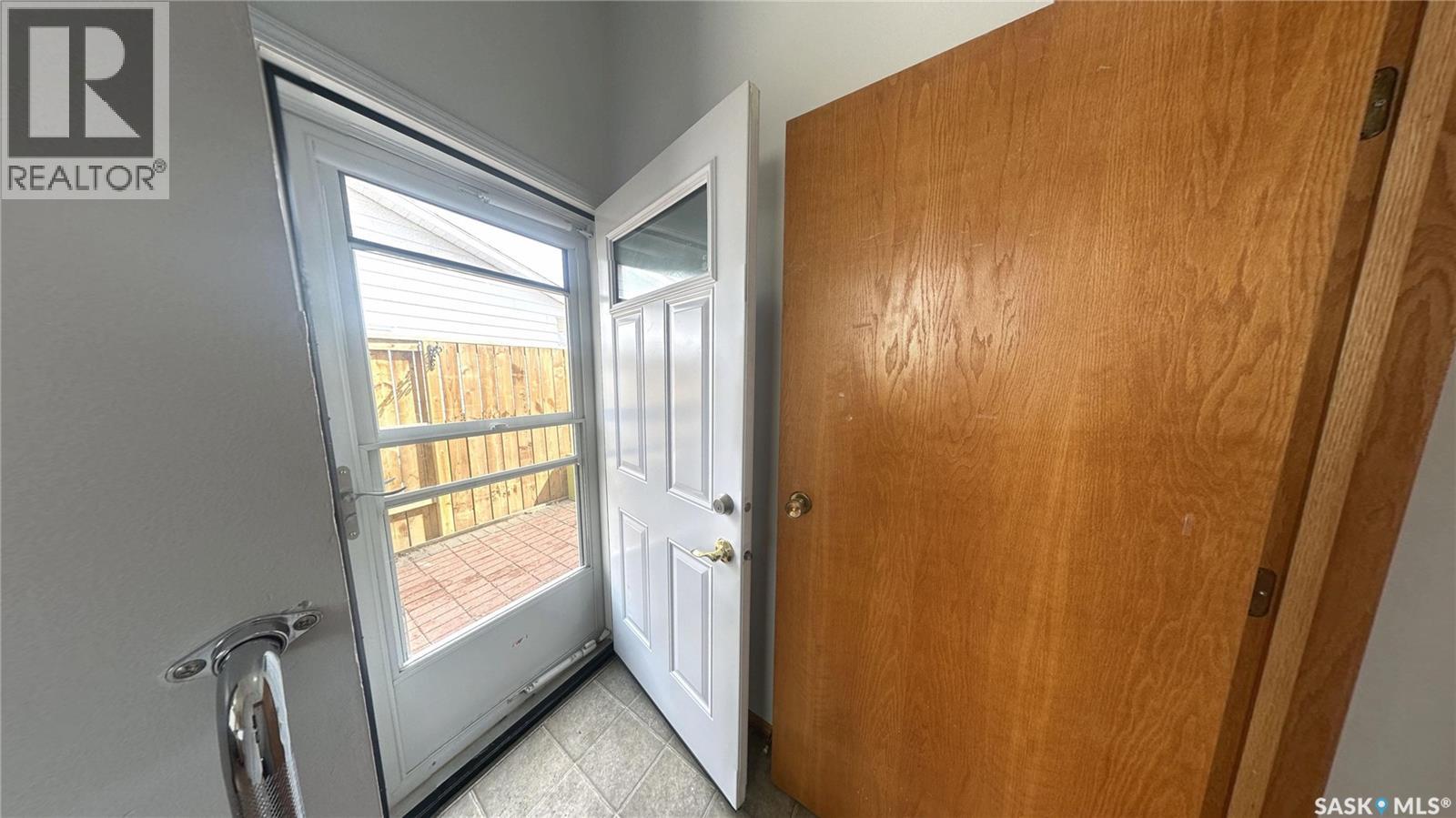 3918 Centennial Drive, Saskatoon, Saskatchewan  S7L 5L1 - Photo 15 - SK035467