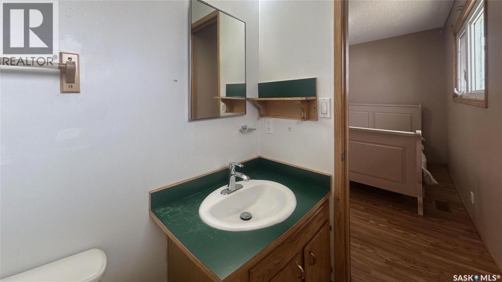 3918 Centennial Drive, Saskatoon, Saskatchewan  S7L 5L1 - Photo 6 - SK035467