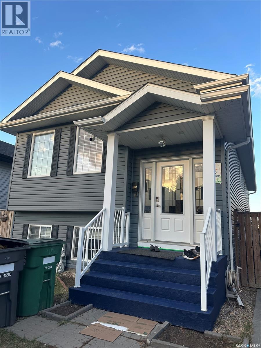415 Coad MANOR, Saskatoon, Saskatchewan