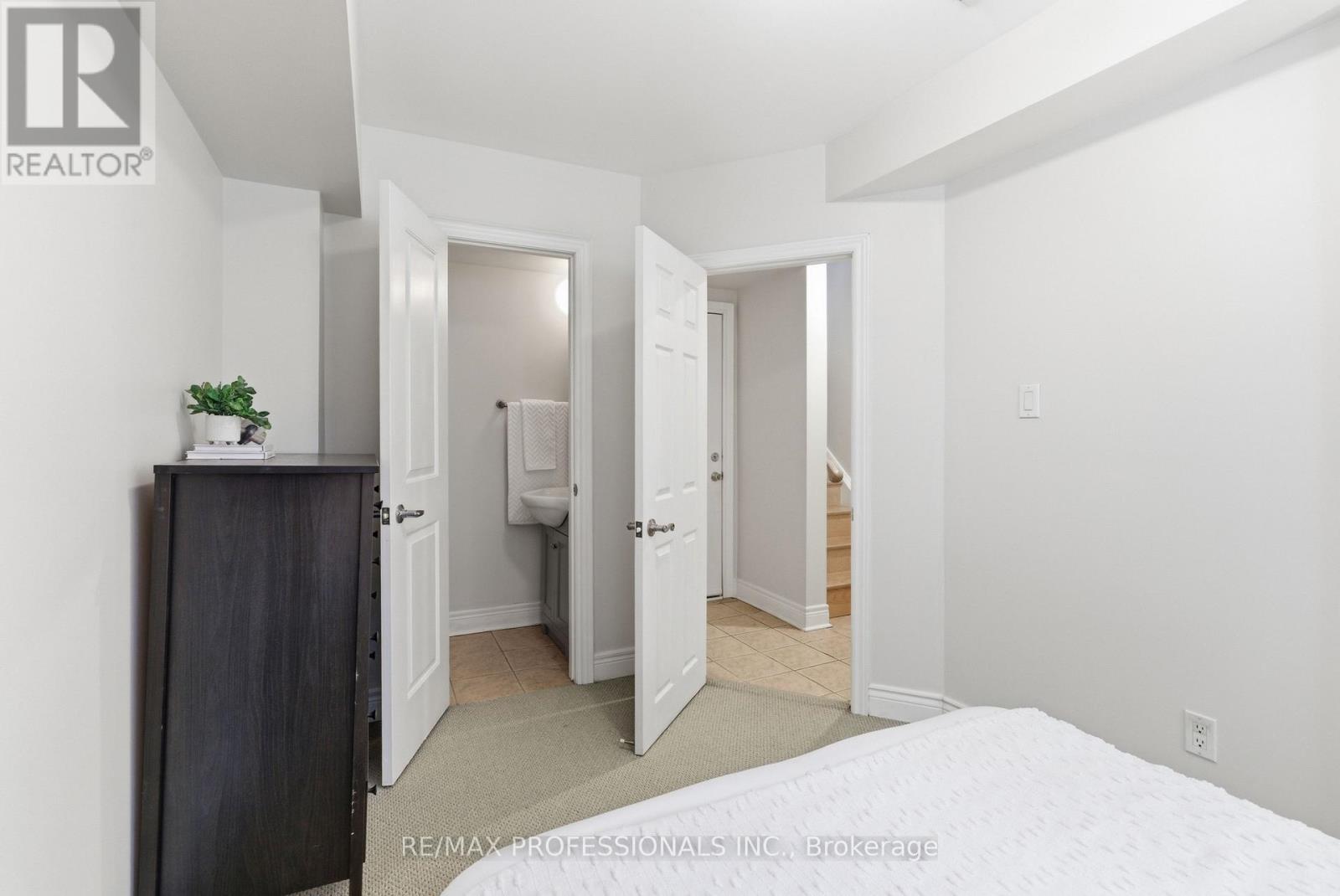 55 Furrow Lane, Toronto, Ontario  M8Z 0A2 - Photo 48 - W13102766