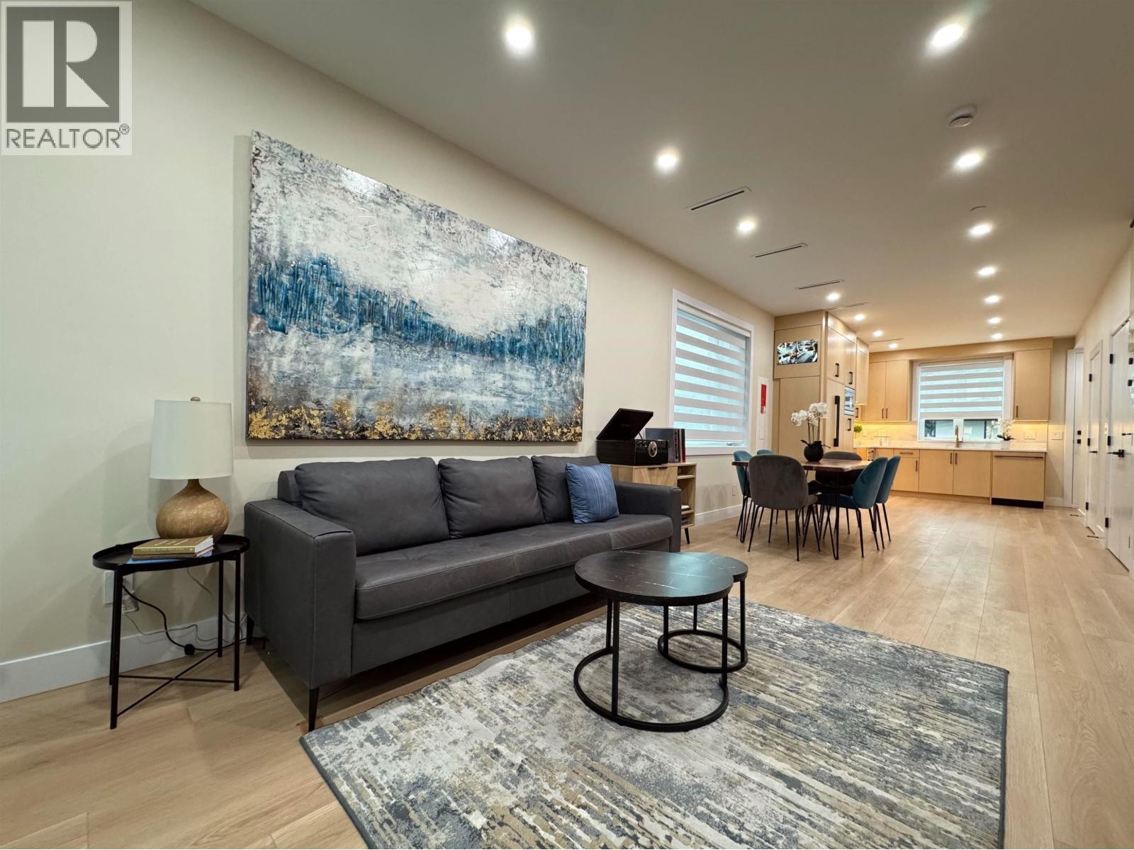 2828 Cheyenne Avenue, Vancouver, British Columbia  V5R 4R6 - Photo 4 - R3121635
