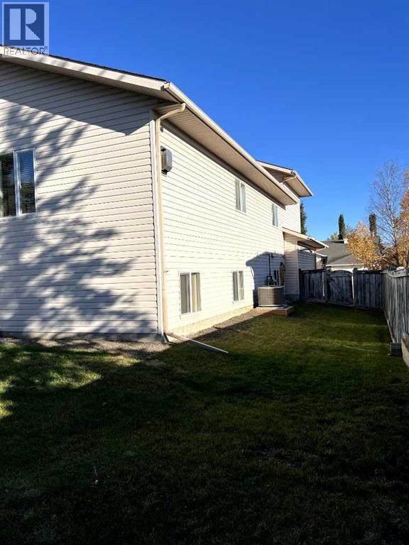 8821 120 Avenue, Grande Prairie, Alberta  T8X 1M7 - Photo 6 - A2308648