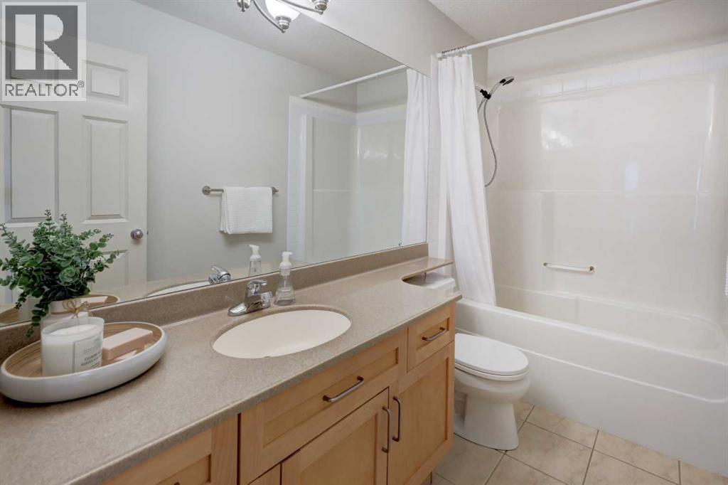 57 Discovery Ridge Hill Sw, Calgary, Alberta  T3H 4Y5 - Photo 14 - A2308982