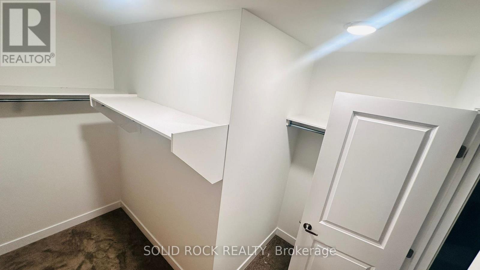 135 Rockmelon Street, Ottawa, Ontario  K1X 0K3 - Photo 6 - X13106242