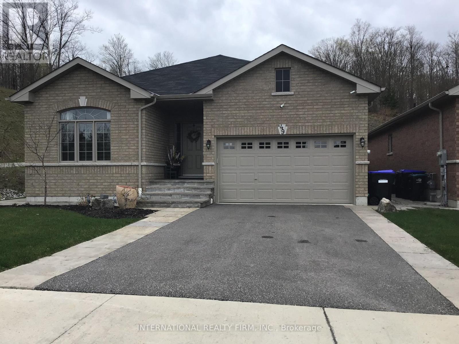 49 BEAUSOLEIL DRIVE, Penetanguishene, Ontario