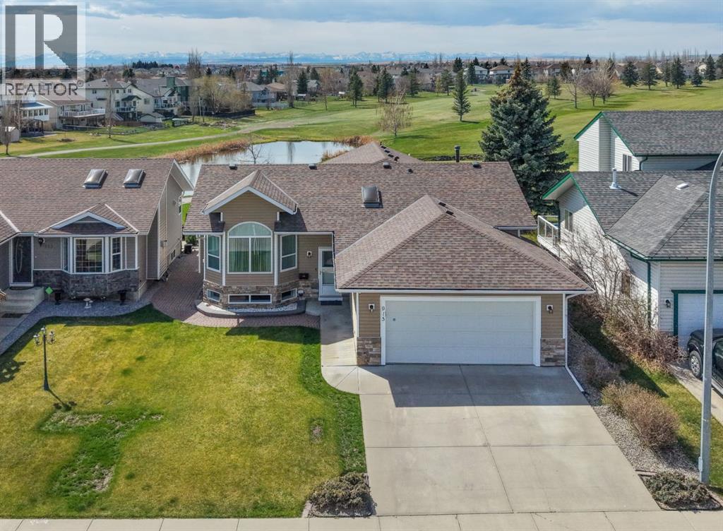 915 Highland Green Drive NW, High River, Alberta