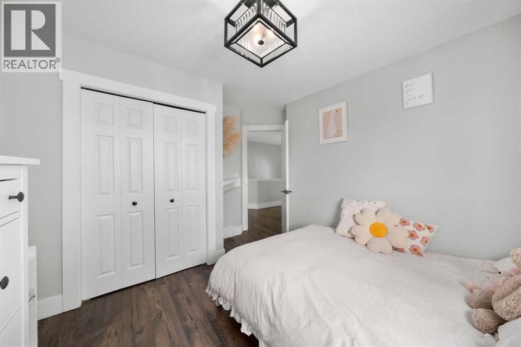 200 Douglas Ridge Circle Se, Calgary, Alberta  T2Z 3C4 - Photo 19 - A2306279