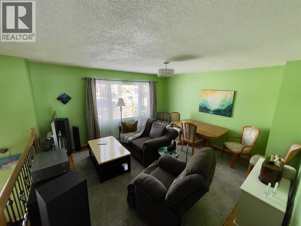 3311 Radcliffe Drive Se, Calgary, Alberta  T2A 5X3 - Photo 2 - A2297867