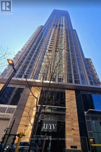 1105 - 11 Yorkville Avenue, Toronto, Ontario  M4W 1L2 - Photo 3 - C13106294