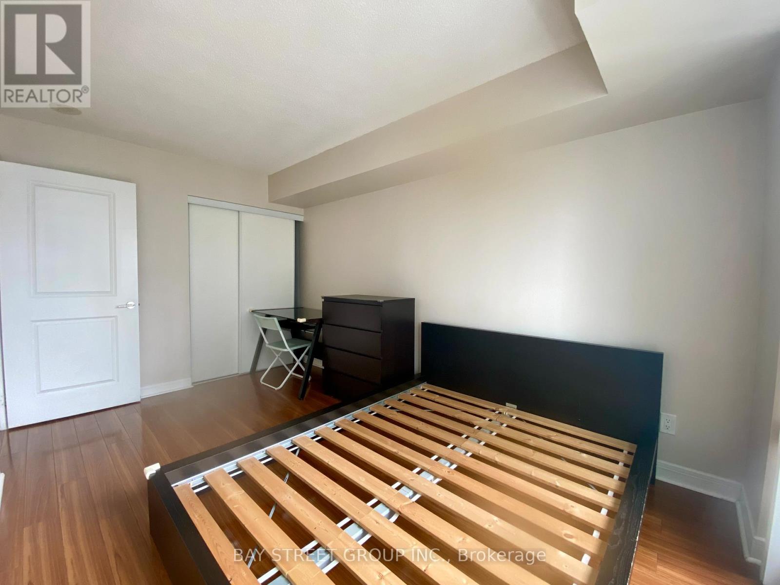 1802 - 35 Bales Avenue, Toronto, Ontario  M2N 7L7 - Photo 13 - C13106298
