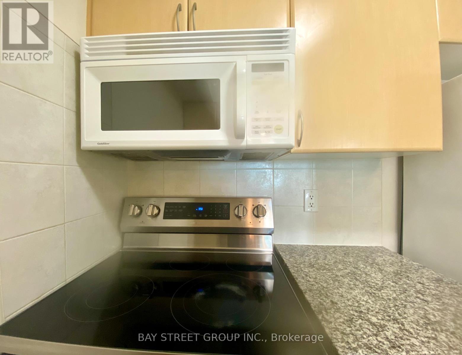 1802 - 35 Bales Avenue, Toronto, Ontario  M2N 7L7 - Photo 6 - C13106298