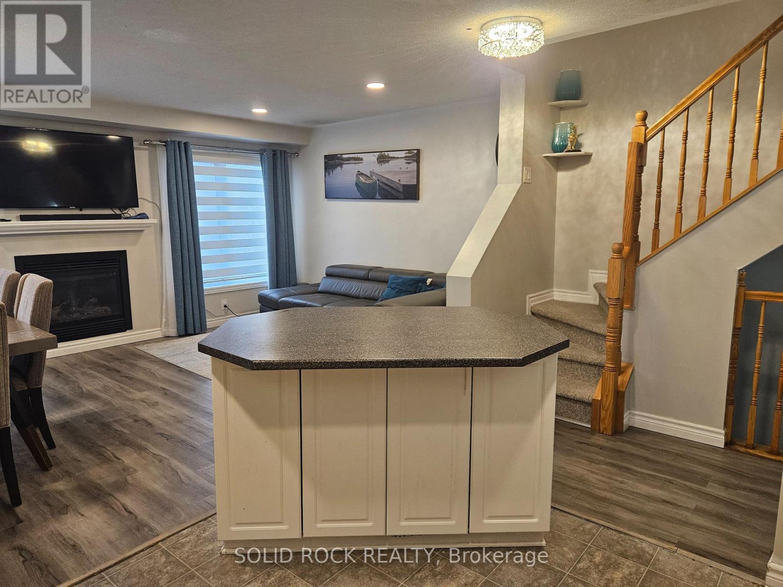 255 Catamount Court, Ottawa, Ontario  K2M 0A9 - Photo 8 - X13106316