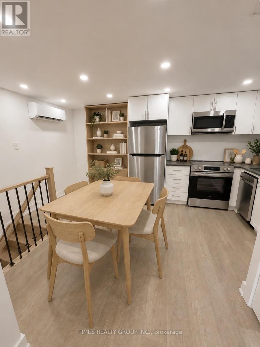 3 - 137 Curzon Street, Toronto, Ontario  M4M 3B6 - Photo 10 - E13106262