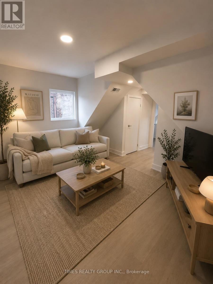 3 - 137 Curzon Street, Toronto, Ontario  M4M 3B6 - Photo 2 - E13106292