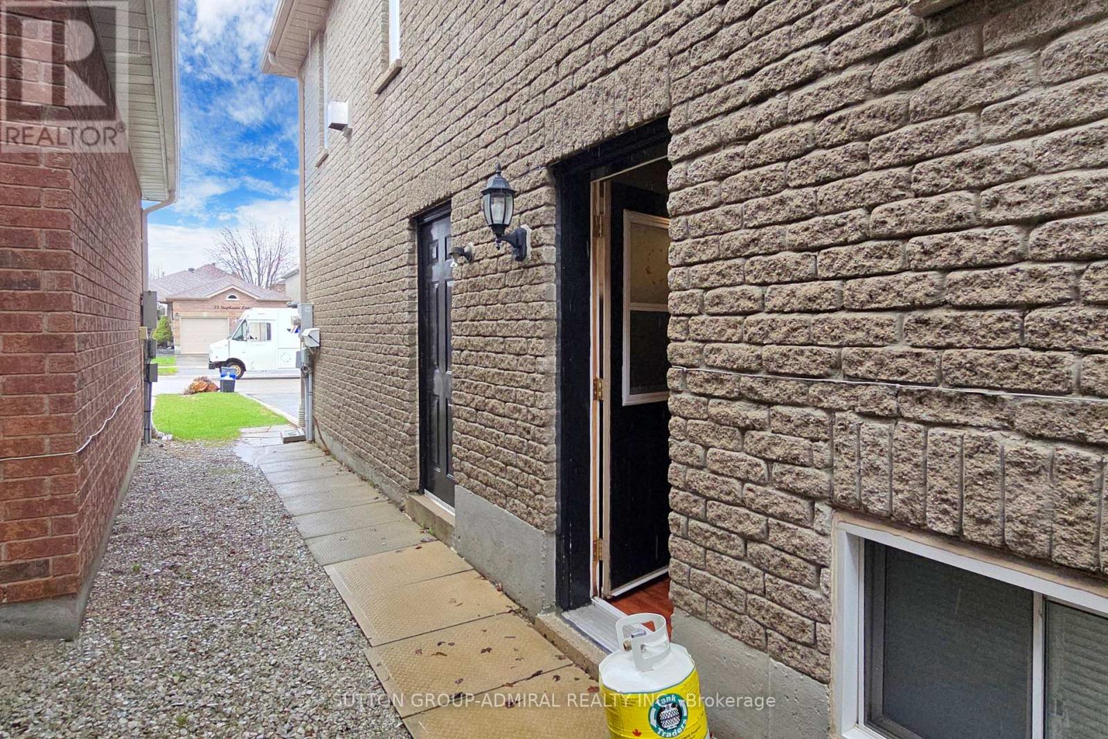 32 Stephanie Lane, Barrie, Ontario  L4N 0V1 - Photo 35 - S13106328
