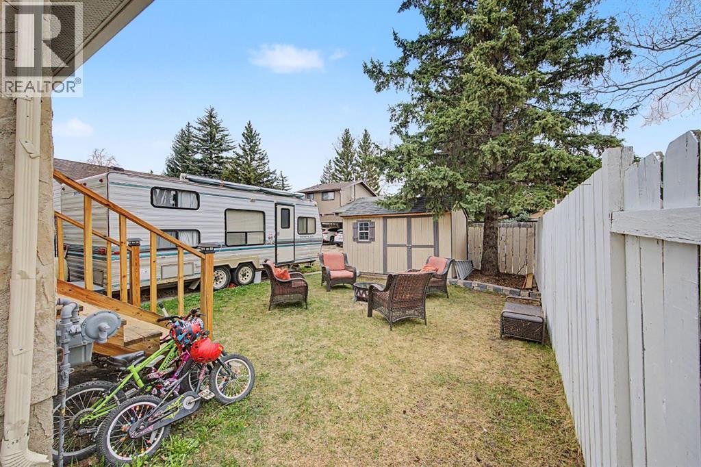 359 Woodvale Crescent SW, Calgary, Alberta  T2W 3L3 - Photo 29 - A2307643
