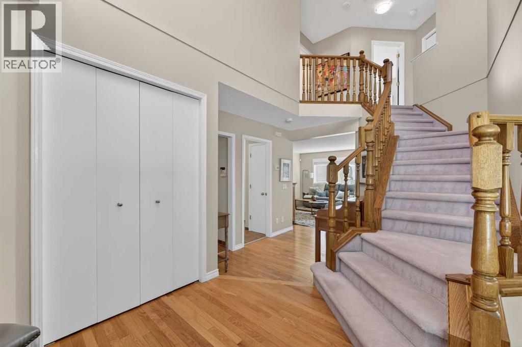 213 Citadel Gardens Nw, Calgary, Alberta  T3G 3X5 - Photo 5 - A2308453