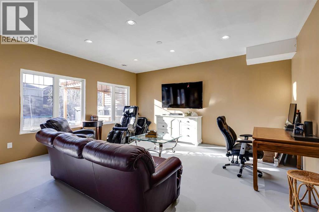 213 Silverado Ranch Manor SW, Calgary, Alberta  T2X 0M6 - Photo 32 - A2283574
