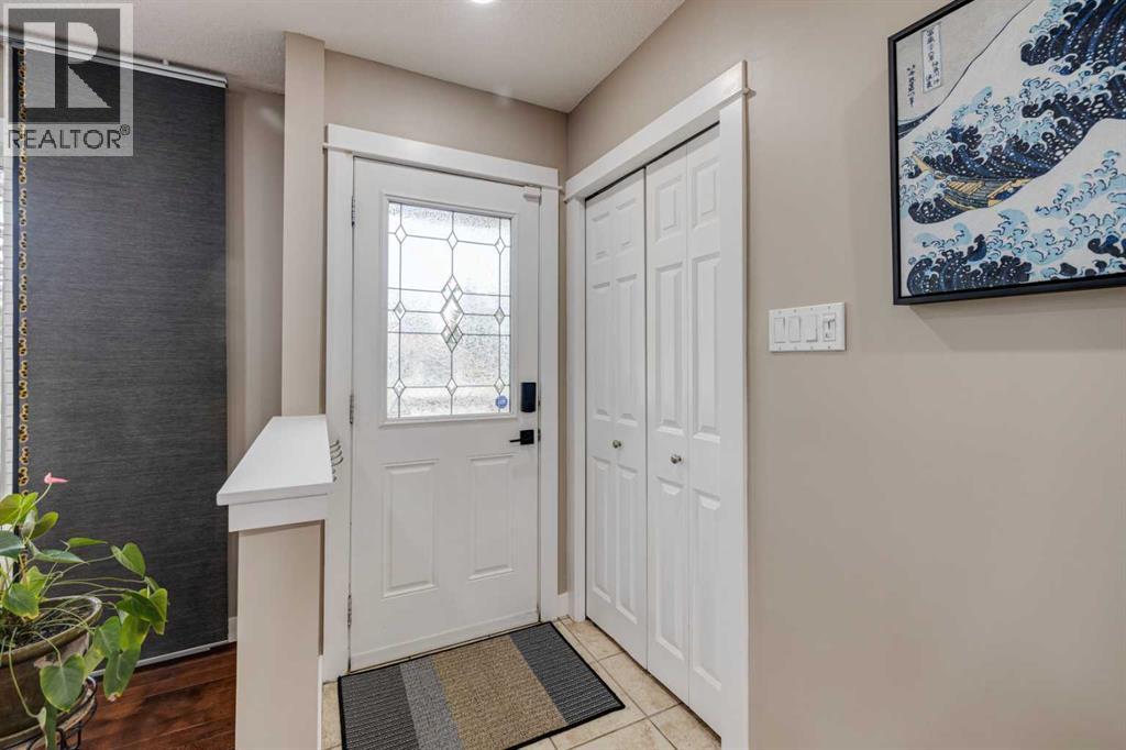 5207 Grove Hill Road SW, Calgary, Alberta  T3E 4G7 - Photo 7 - A2305858