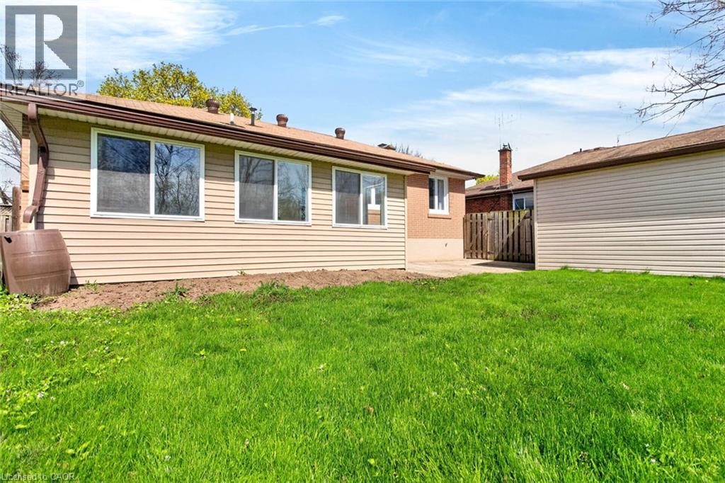 874 Francis Road, Burlington, Ontario  L7T 3Y2 - Photo 31 - 40828768