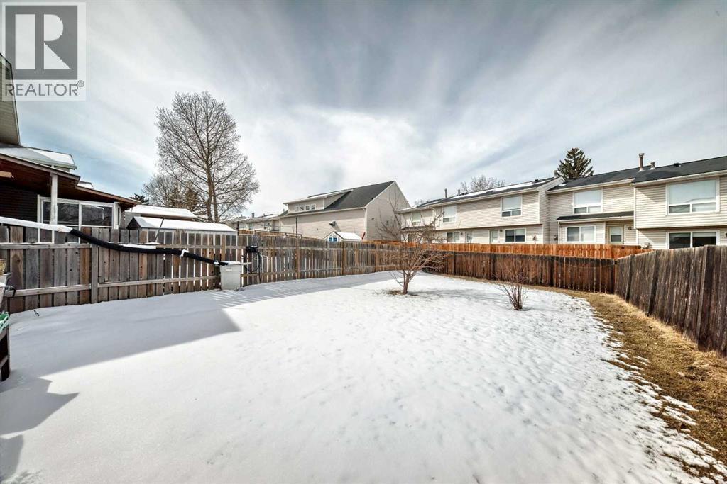 12 Radcliffe Court SE, Calgary, Alberta  T2A 6B1 - Photo 24 - A2298425