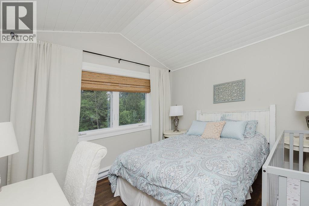 791 Courtney Road, Gibsons, British Columbia  V0N 1V1 - Photo 31 - R3121642