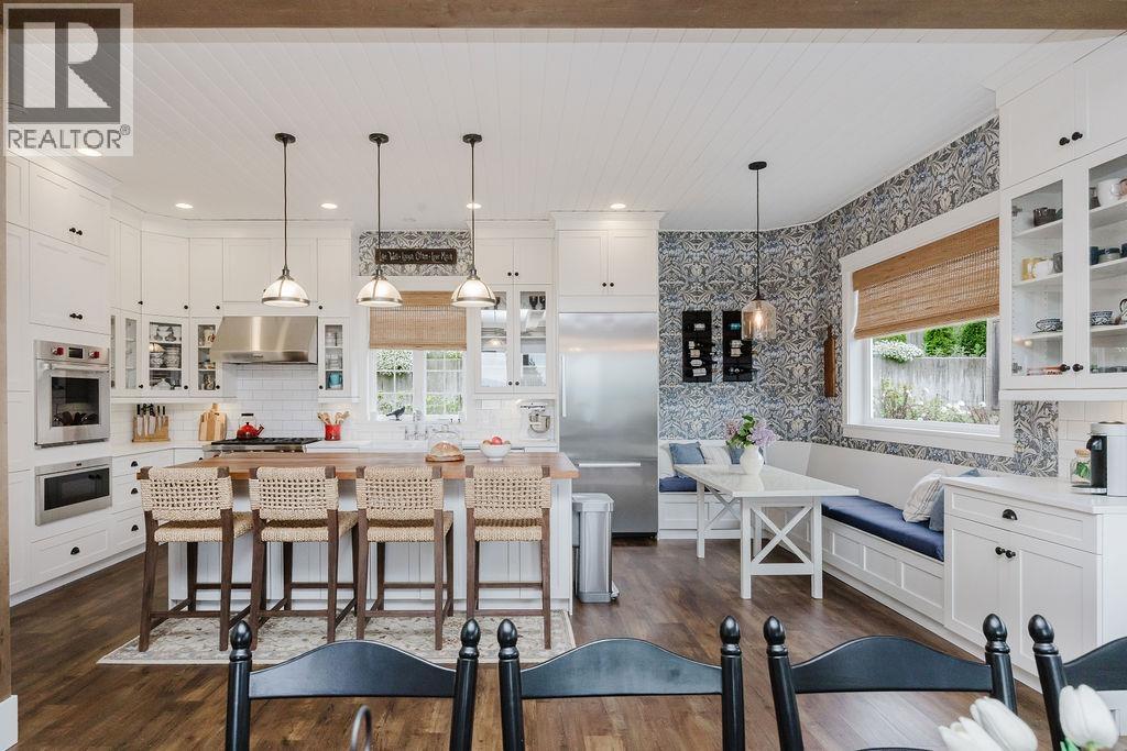 791 Courtney Road, Gibsons, British Columbia  V0N 1V1 - Photo 10 - R3121642