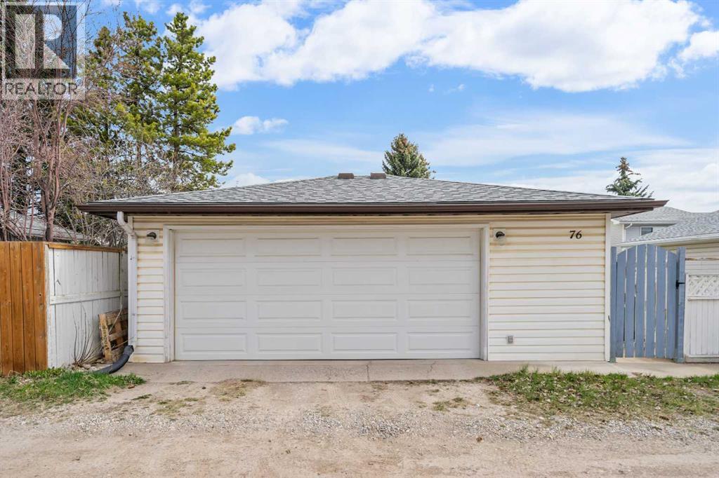 76 Woodborough Crescent SW, Calgary, Alberta  T2W 5A2 - Photo 33 - A2308926