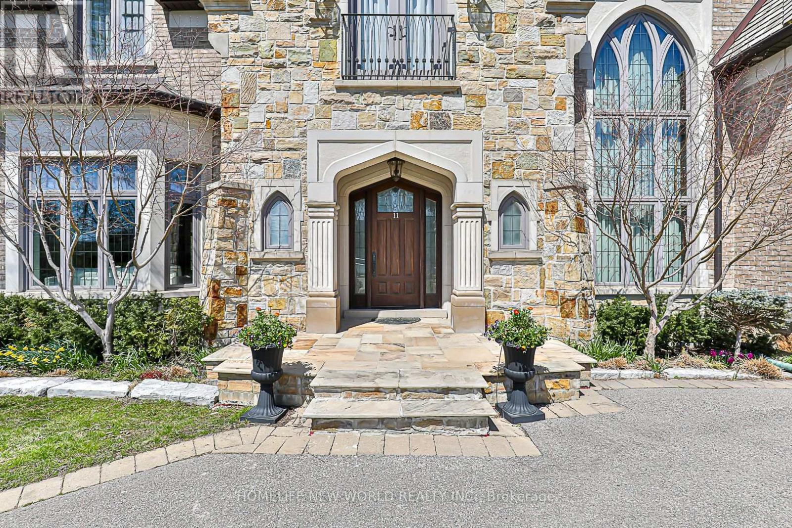 11 Purling Place, Toronto, Ontario  M3B 1V4 - Photo 3 - C13106336