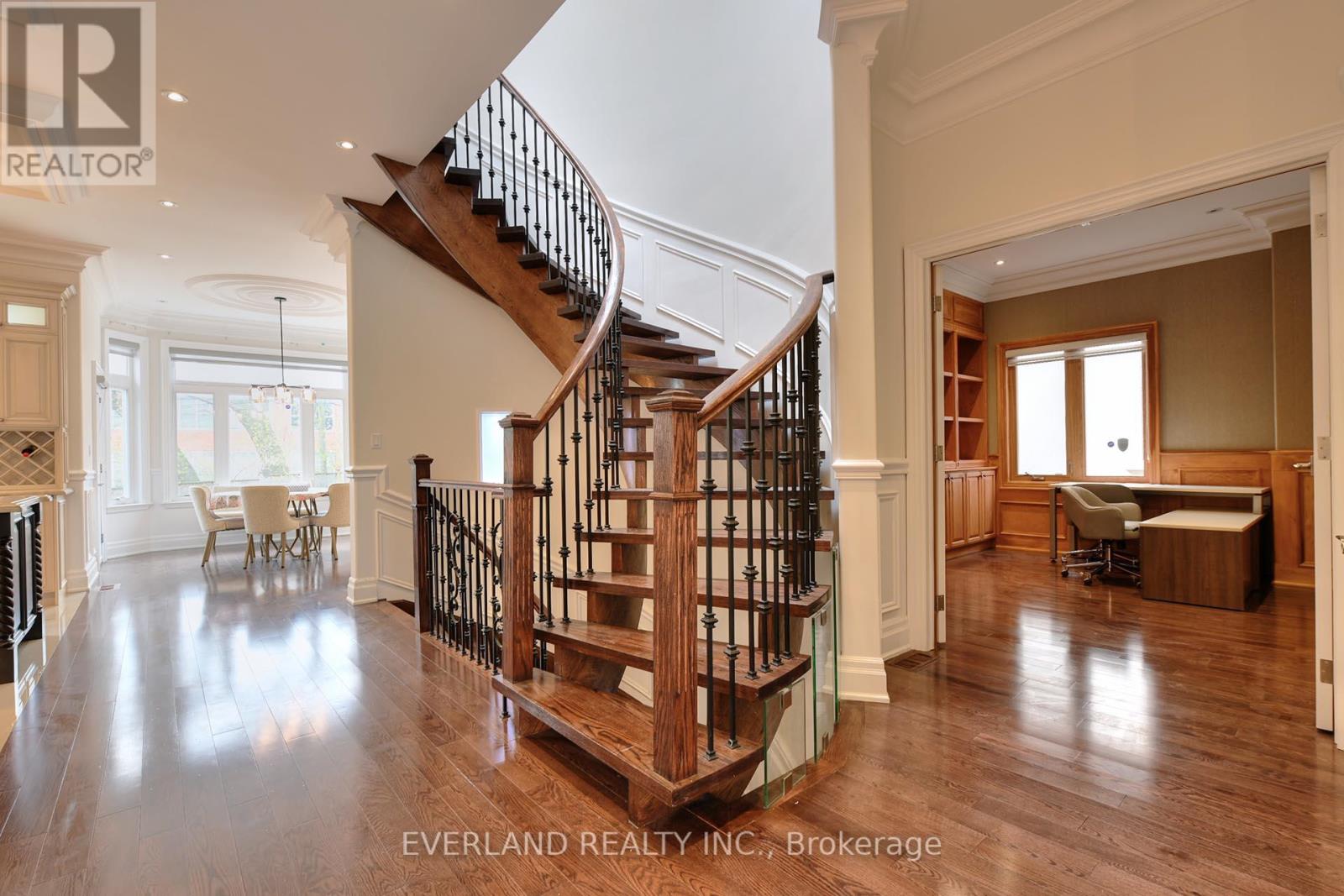369 Hollywood Main Avenue, Toronto, Ontario  M2N 3L3 - Photo 11 - C13106340