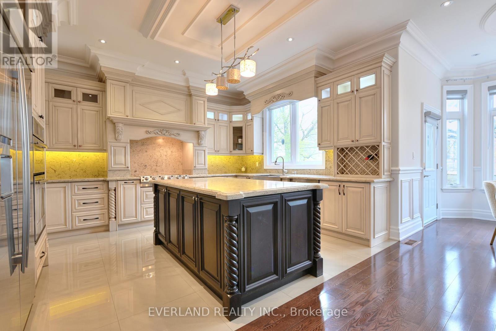 369 Hollywood Main Avenue, Toronto, Ontario  M2N 3L3 - Photo 12 - C13106340