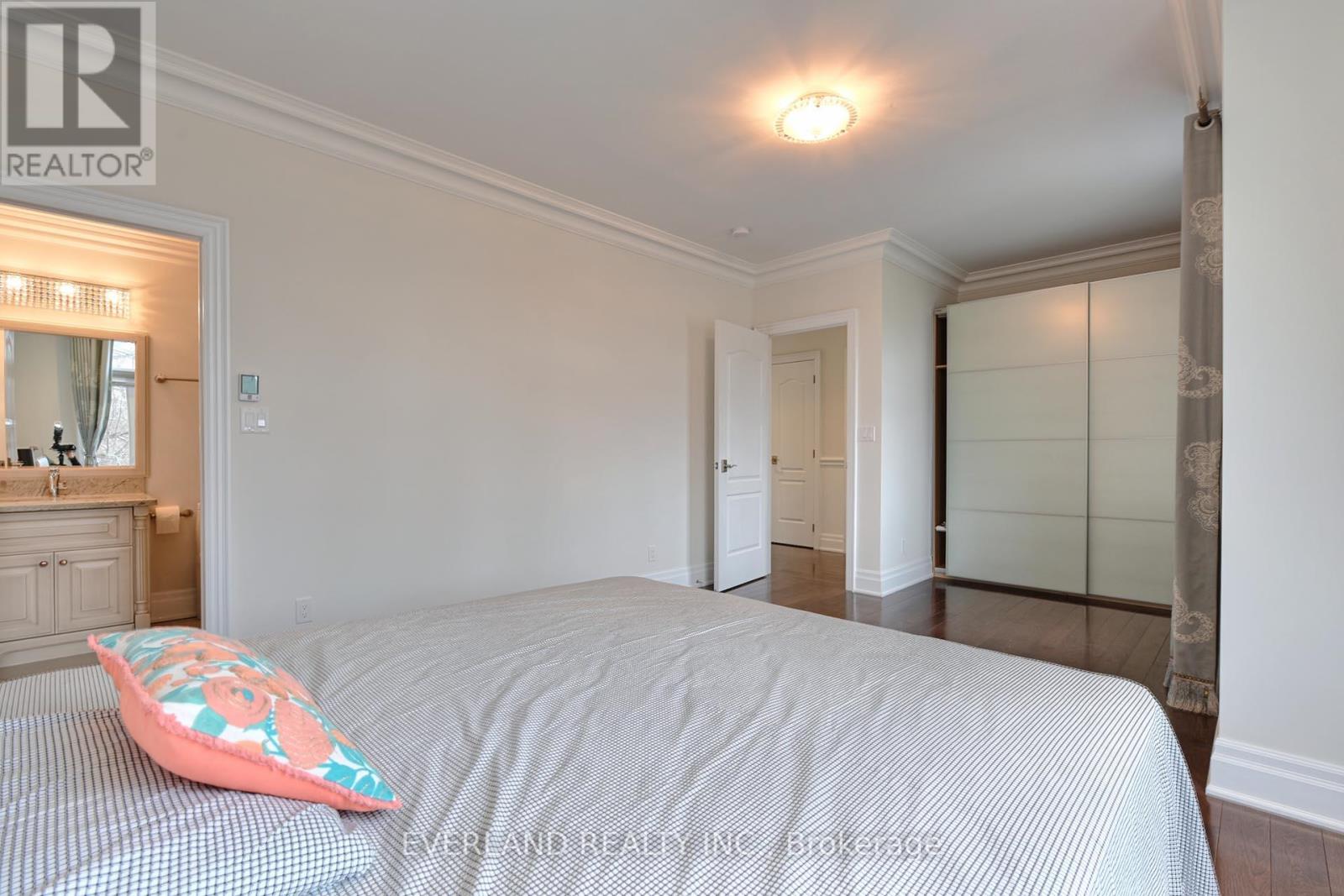 369 Hollywood Main Avenue, Toronto, Ontario  M2N 3L3 - Photo 28 - C13106340