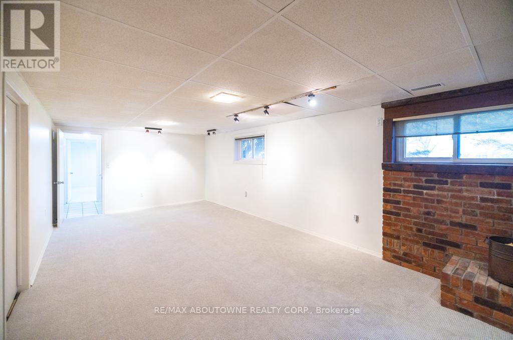 25 Bannisdale Way, Hamilton, Ontario  L0R 1H2 - Photo 32 - X12969710