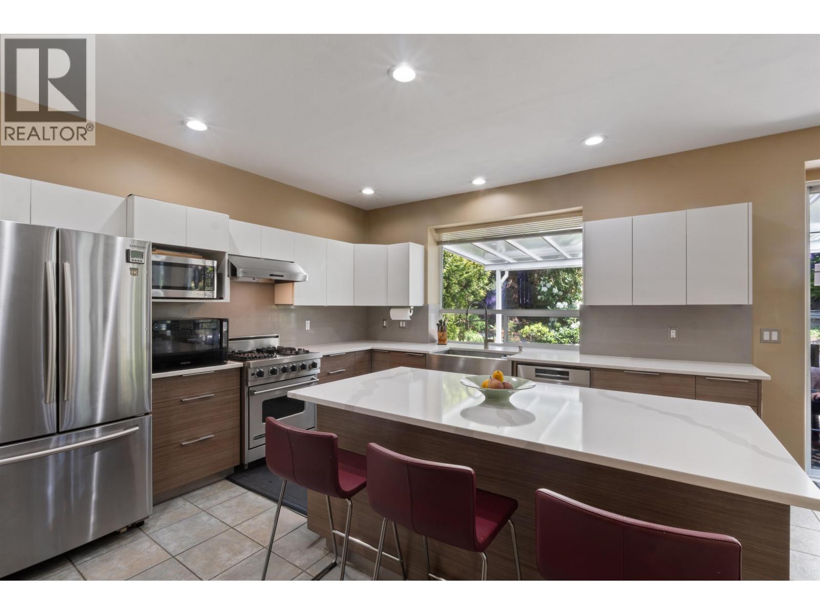 43 Linden Court, Port Moody, British Columbia  V3H 5C1 - Photo 6 - R3120806