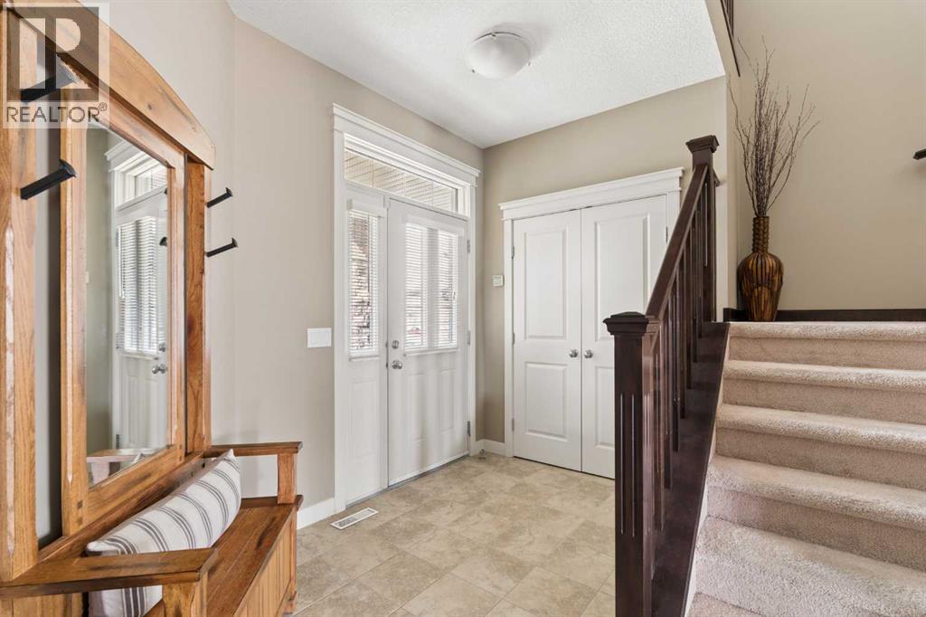 417 Silverado Boulevard SW, Calgary, Alberta  T2X 0L4 - Photo 3 - A2308050