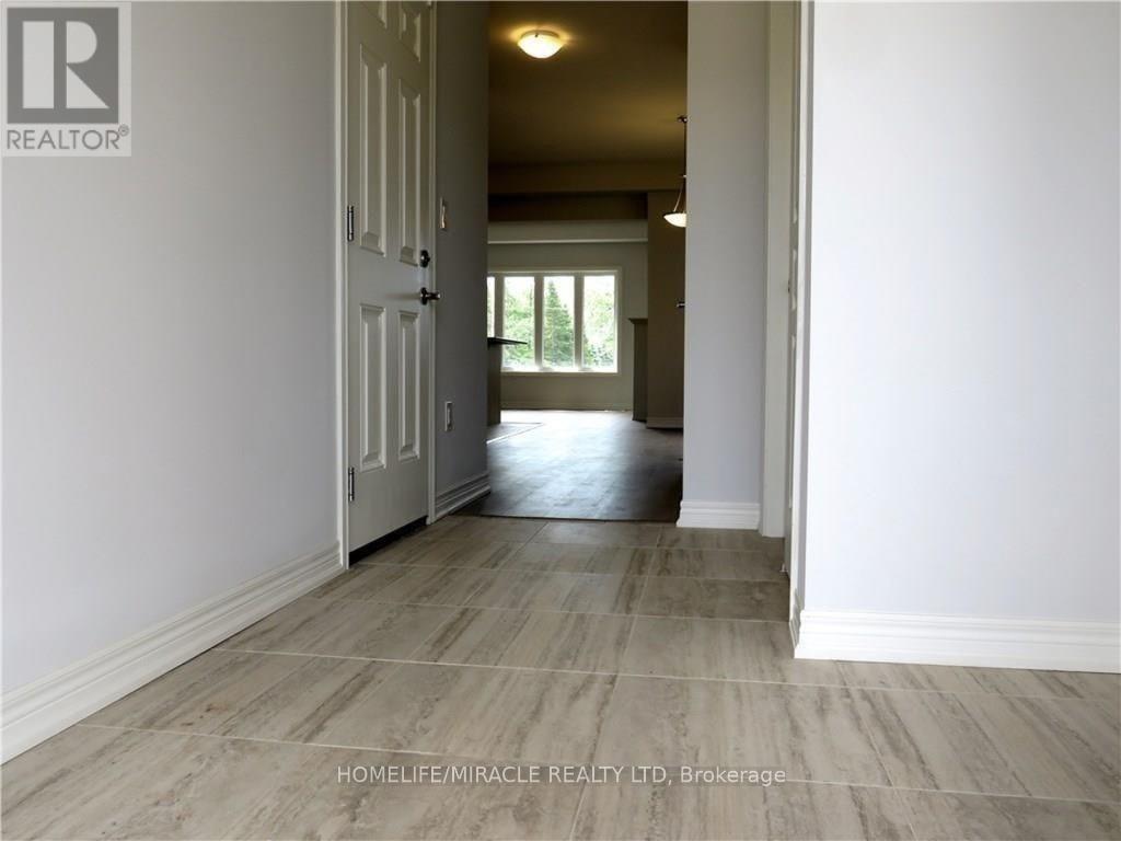 9585 Tallgrass Avenue, Niagara Falls, Ontario  L2G 0Y3 - Photo 3 - X13106332