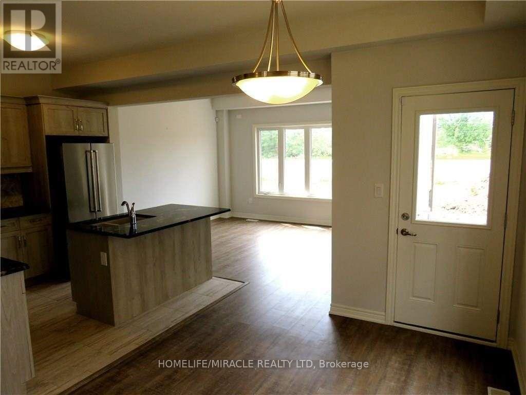9585 Tallgrass Avenue, Niagara Falls, Ontario  L2G 0Y3 - Photo 6 - X13106332