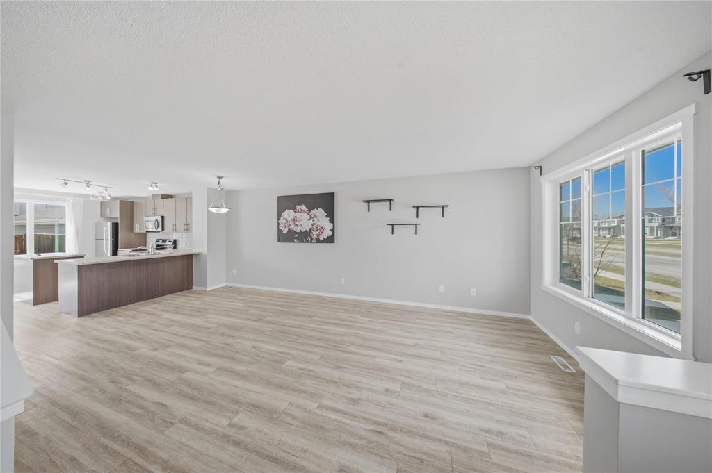 584 Transcona Boulevard, Winnipeg, Manitoba  R3W 0L6 - Photo 4 - 202609921