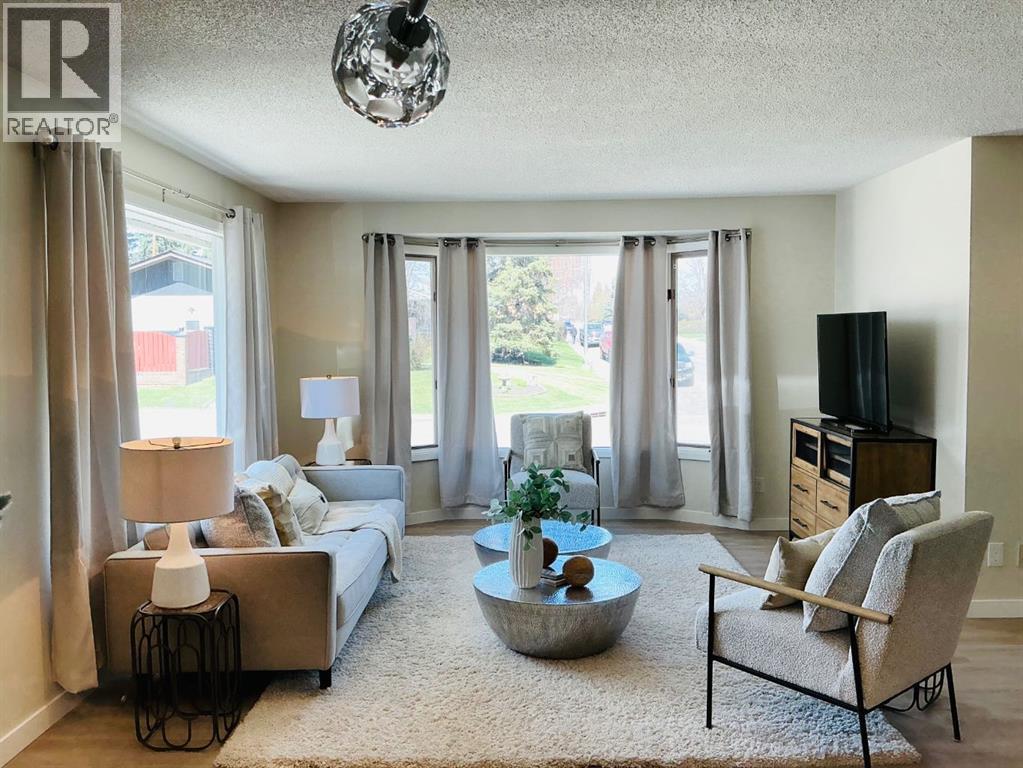 487 Arlington Drive Se, Calgary, Alberta  T2H 1S4 - Photo 3 - A2302796